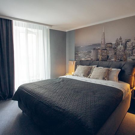 Apart4You Hotel Chisinau Bagian luar foto