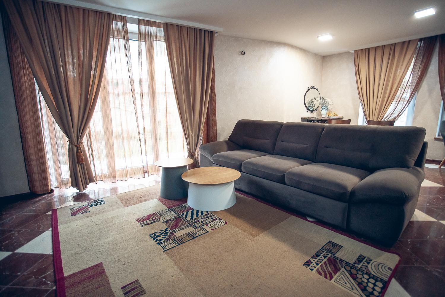 Apart4You Hotel Chisinau Bagian luar foto